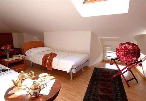 Hotel San Gerolamo Vercurago Zewnętrze zdjęcie